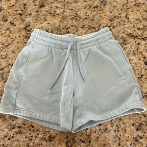 Aritzia Sweatfleece Boyfriend Short